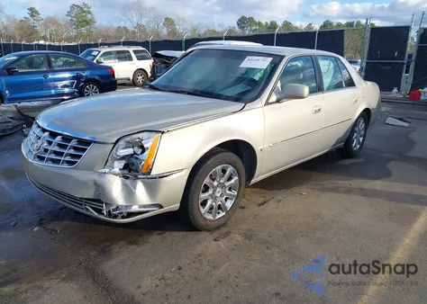 2008 Cadillac Dts 1Sa z USA, uszkodzony, nr VIN 1G6KD57Y58U210865